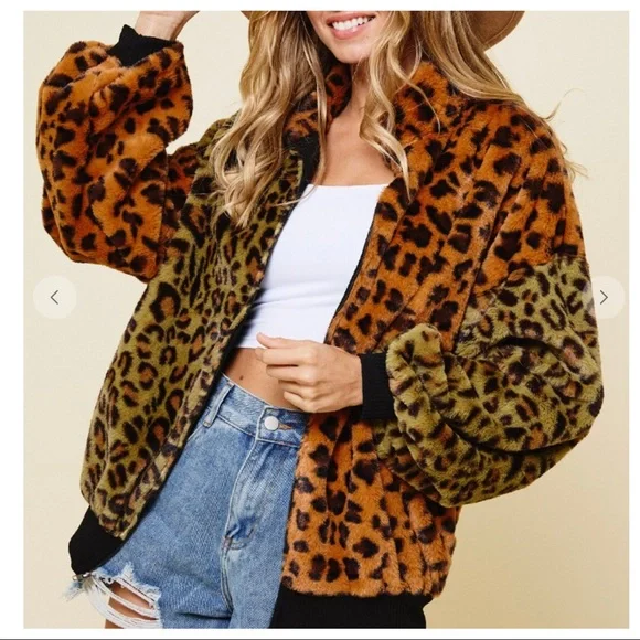 ✨LAST ONE✨Stylish Leopard Faux Fur Zip Up Fabulous Jacket - Picture 1 of 6